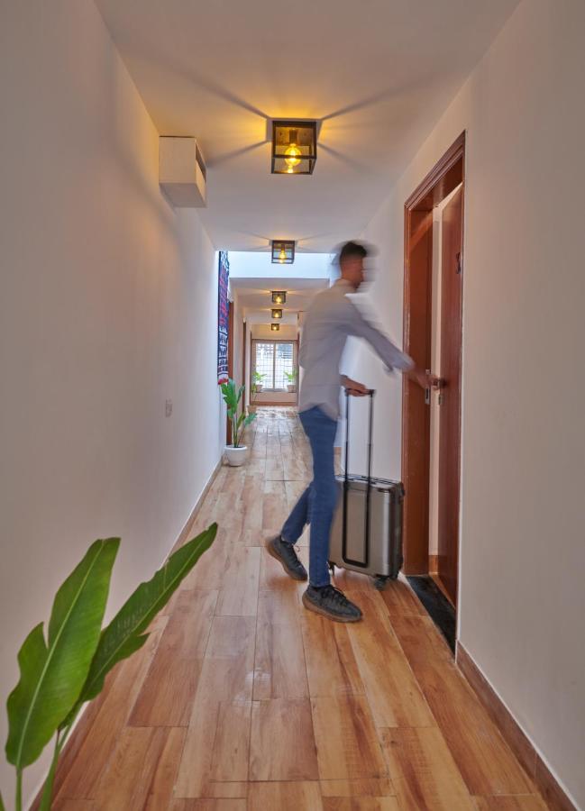 Poshtel Vns Apartment Varanasi Ngoại thất bức ảnh